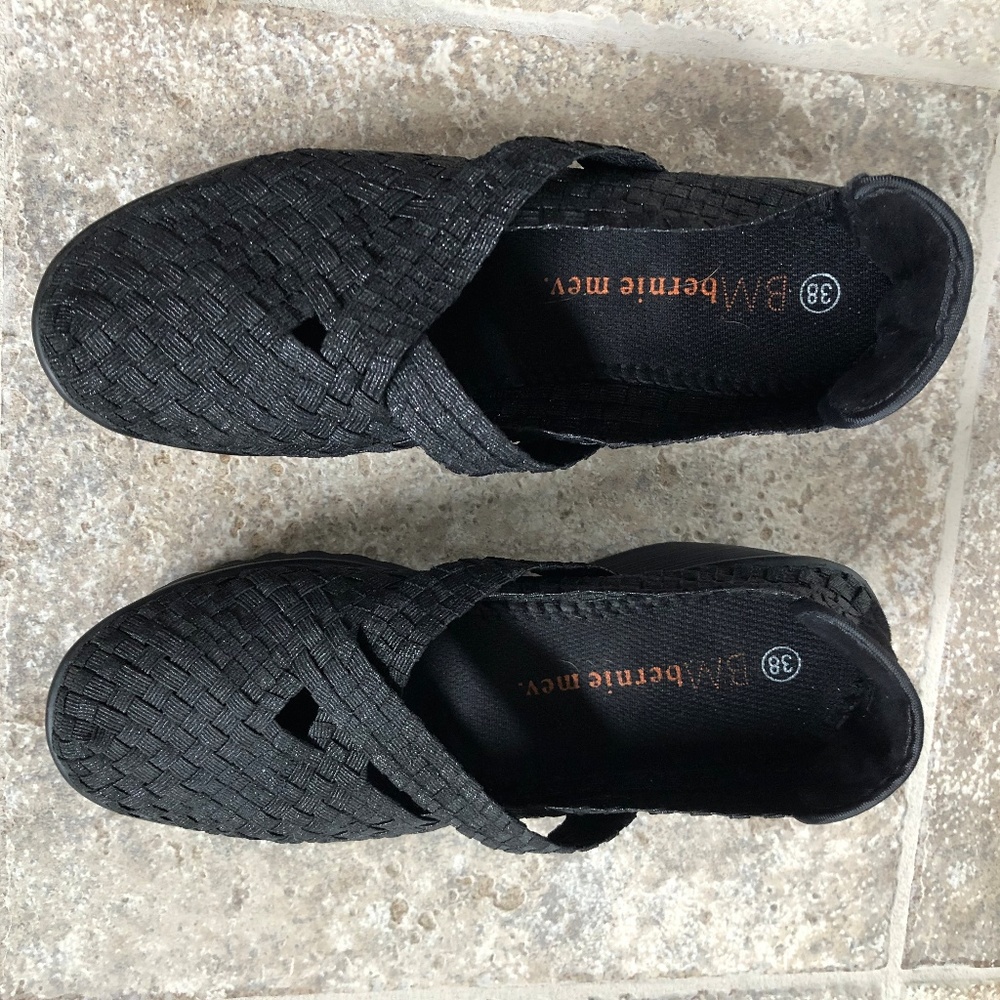 Bernie Mev Women's Cleopatra Wedge Barely Worn